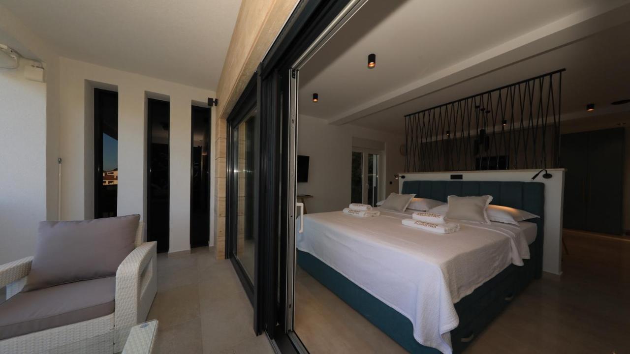 Adastra Apartments Maslenica Exterior photo